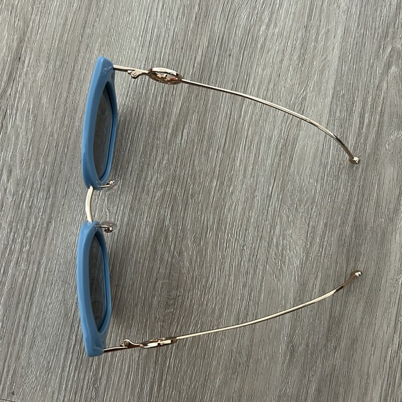 Fendi oversized 51 mm square sunglasses in blue - Picture 7 of 8